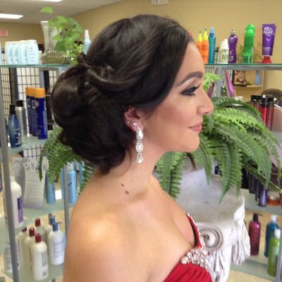 Zz Styling Salon 64 Photos Hair Salons 10353 Cross Creek