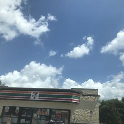 7-Eleven - Establishment