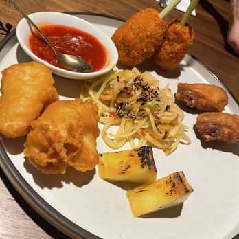 Star Leaf - Star Leaf Appetizer Platter - Asian Fusion Near Me - Pasadena, California