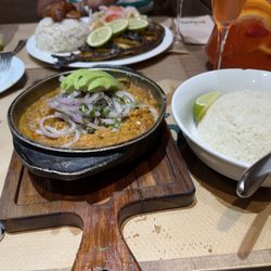 El Ñaño - Fish and plantain stew with rice