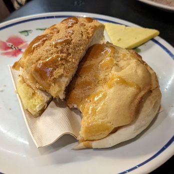 我杯茶 - Pineapple bun with butter. - Coffee & Tea Near Me - Hong Kong, HK