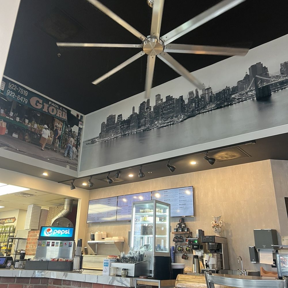 The Dons' Wood-Fired Pizza - Restaurant picture - Pizza Near Me - Sterling, Virginia