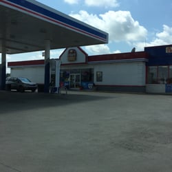 Bluegrass Gas & Food - Front elevation