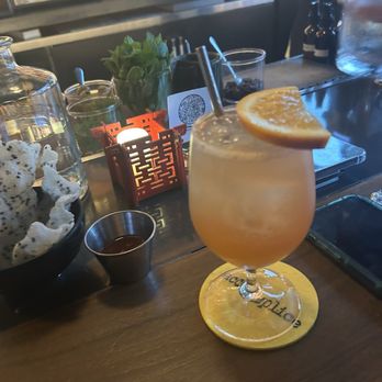 Accomplice Bar - Tequila sunrise - Cocktail Bars Near Me - Los Angeles, California Accomplice Bar - Tequila sunrise - Cocktail Bars Near Me - Los Angeles, California