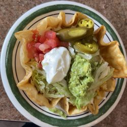 La Hacienda Mexican Restaurant - Taco Salad no beef