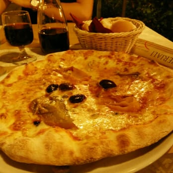 Da Silvio - Pizza with anchovies and capers - Italian Near Me - Venezia, VE Da Silvio - Pizza with anchovies and capers - Italian Near Me - Venezia, VE
