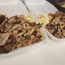 Karrara Chicken and Seafood - Ab yiros pack . Satisfaction guaranteed