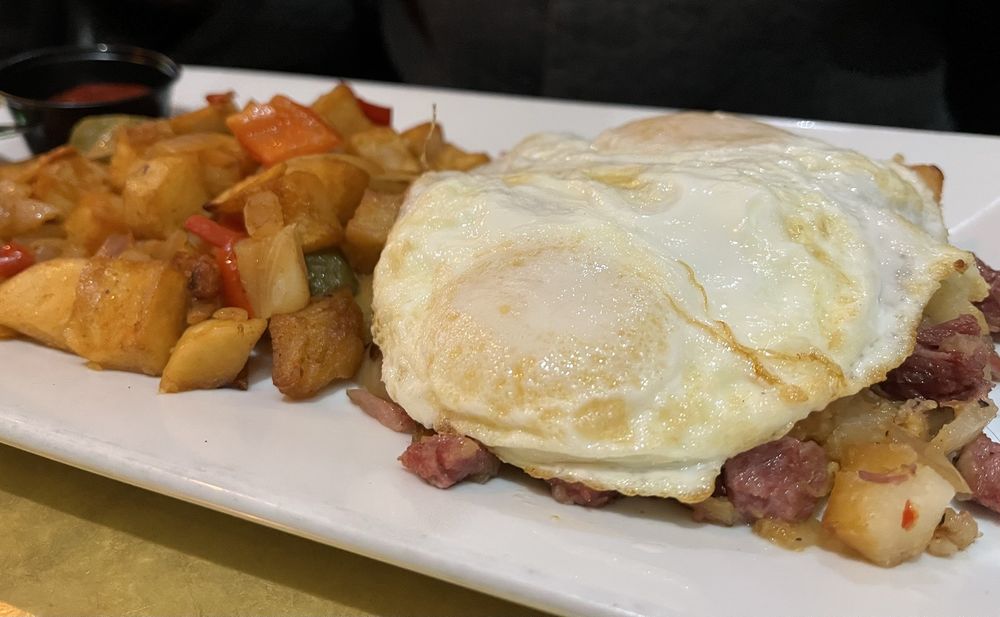 Copper Kettle Bar & Restaurant