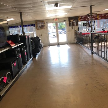Sunbelt Pawn Shop - Inside Front - Jewelry Near Me - Houston, Texas Sunbelt Pawn Shop - Inside Front - Jewelry Near Me - Houston, Texas