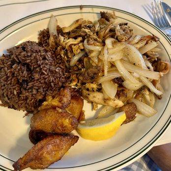 Versailles - Vaca Frita de Pollo - Cuban Near Me - Miami, Florida Versailles - Vaca Frita de Pollo - Cuban Near Me - Miami, Florida
