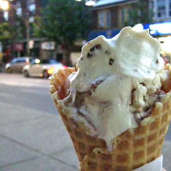 Ed's Real Scoop - Wonderful delight in a summer evening. - Ice Cream & Frozen Yogurt Near Me - Toronto, Ontario Ed's Real Scoop - Wonderful delight in a summer evening. - Ice Cream & Frozen Yogurt Near Me - Toronto, Ontario
