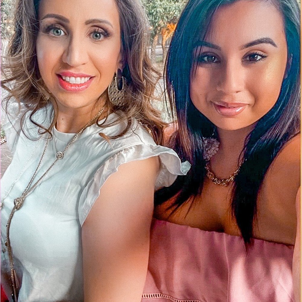 Creativa Beauty - My lashes, I'm on the left in white! - Eyelash Service Near Me - Austin, Texas Creativa Beauty - My lashes, I'm on the left in white! - Eyelash Service Near Me - Austin, Texas