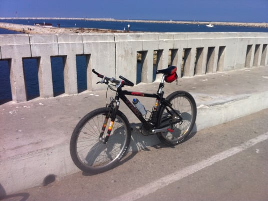 Ballona Creek Bike Path trailhead by null