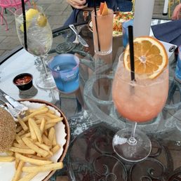 Drinks: bubbles & brine; tasteful nudes; kill-devil punch Drinks: bubbles & brine; tasteful nudes; kill-devil punch