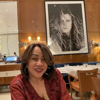Cipriani - My lovely wife and I always loved stopping for drinks at the bar with Howard - Italian Near Me - Las Vegas, Nevada