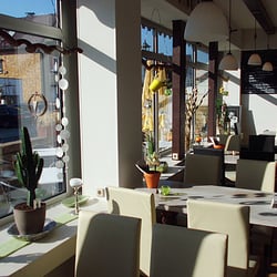 CafePizzeriaBar Glashaus - Bild-Quelle: http://www.glashaus-langen.de/