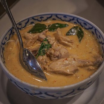 Siam Garden Cafe - Mild yellow chicken curry from Siam Garden Cafe! Delicious! - Thai Near Me - Honolulu, Hawaii Siam Garden Cafe - Mild yellow chicken curry from Siam Garden Cafe! Delicious! - Thai Near Me - Honolulu, Hawaii
