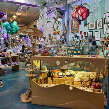 GiftyKitty - Gift Shops Near Me - Portland, Oregon