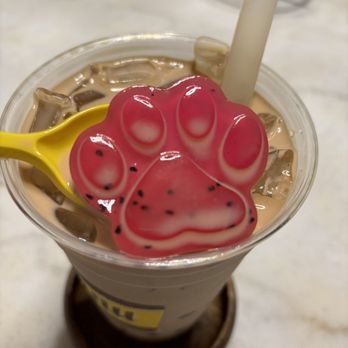 Unu Cafe - lil Dragon Fruit Paw in my Classic Full Topping Traditional Black Milk Tea! - Bubble Tea Near Me - Westminster, California