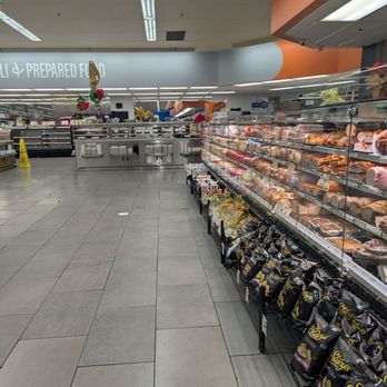 Montrose Market - Grocery Near Me - Roselle, Illinois