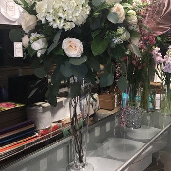 Maggie's Flower Shop - 90 Dollar Centerpiece... - Florists Near Me - Maywood, California