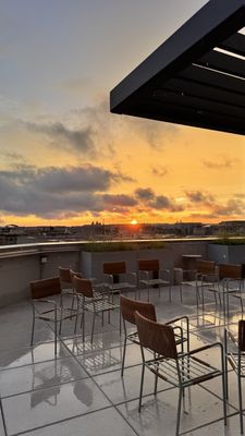 ART DC - Arlo Rooftop Bar by null