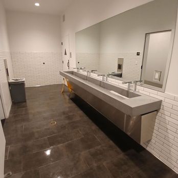 The Breakfast Club - Bathroom area, super clean - Breakfast & Brunch Near Me - Livermore, California