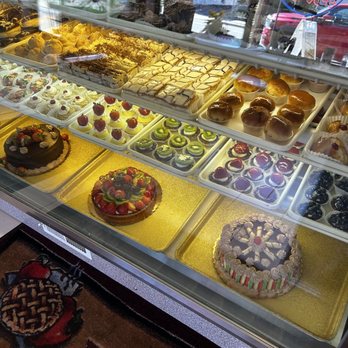 Il Dolce - Bakeries Near Me - Hawthorne, New Jersey