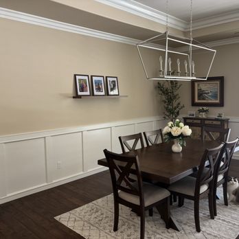 Crown Moulding Designs - Dining room wainscoting - Carpenters Near Me - Carlsbad, California Crown Moulding Designs - Dining room wainscoting - Carpenters Near Me - Carlsbad, California