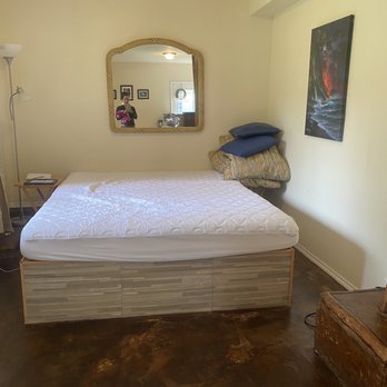 Aloha Crater Lodge - Room post stay after we cleaned - Bed & Breakfast Near Me - Volcano, Hawaii Aloha Crater Lodge - Room post stay after we cleaned - Bed & Breakfast Near Me - Volcano, Hawaii