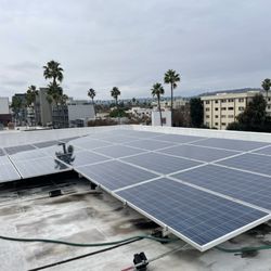 Solis Clean - Commercial solar panel cleaning in Beverly Hills, Ca.
