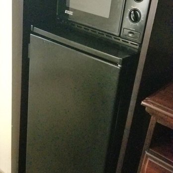 Baymont by Wyndham Griffin - Mini fridge and microwave - Hotels Near Me - Griffin, Georgia Baymont by Wyndham Griffin - Mini fridge and microwave - Hotels Near Me - Griffin, Georgia