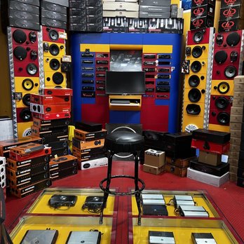 Street Beat - Car Stereo Installation Near Me - Hayward, California Street Beat - Car Stereo Installation Near Me - Hayward, California