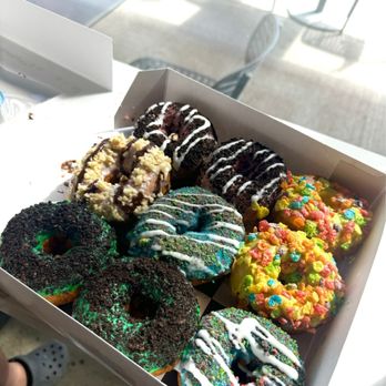 Purvé Donut Stop - Donuts Near Me - Honolulu, Hawaii Purvé Donut Stop - Donuts Near Me - Honolulu, Hawaii