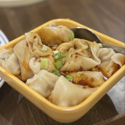 Shan Dong - Wonton with Spicy Sauce