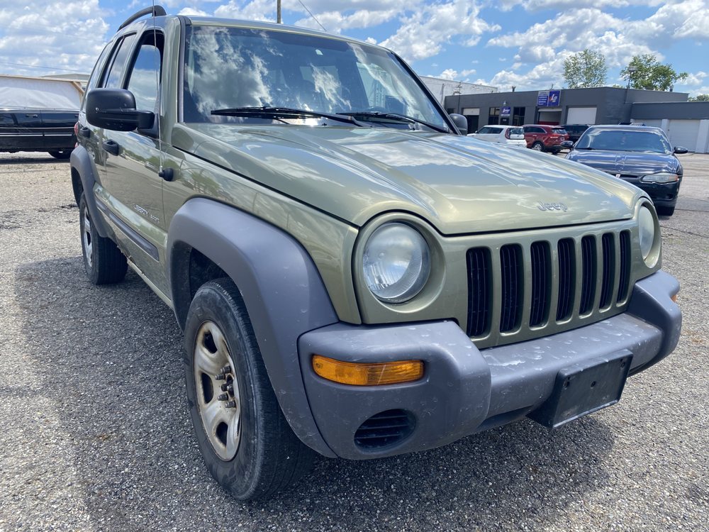 GLIZZY AUTO SALES Updated June 2024 14 Photos 95 Wooster Rd N