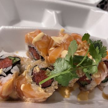 Tuna Time - Sexy Spicy Salmon Crunch Roll without the crunch - Sushi Bars Near Me - Yucaipa, California Tuna Time - Sexy Spicy Salmon Crunch Roll without the crunch - Sushi Bars Near Me - Yucaipa, California