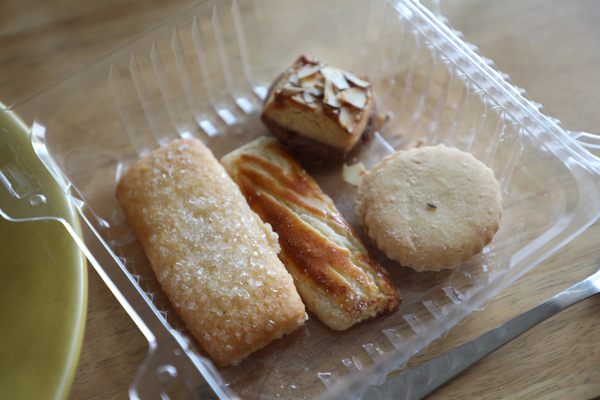 Rex Bakery by null