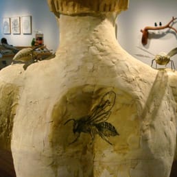 bee's knees: lisa clague