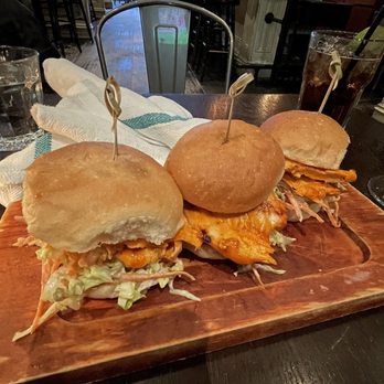Linen Hall - Buffalo chicken sliders - Bars Near Me - New York, New York Linen Hall - Buffalo chicken sliders - Bars Near Me - New York, New York