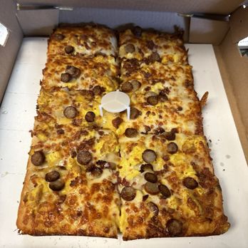 Lisa Tori Pizza - I recently got the breakfast pizza for the guys at work. We loved it! Delicious! - Pizza Near Me - Warren, Michigan Lisa Tori Pizza - I recently got the breakfast pizza for the guys at work. We loved it! Delicious! - Pizza Near Me - Warren, Michigan