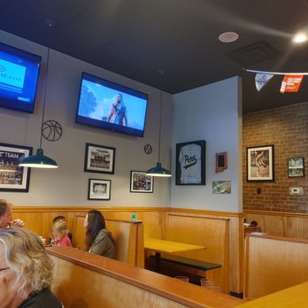 Beef 'O' Brady's - ople sitting in booths watching tvs - Pubs Near Me - Peru, Indiana