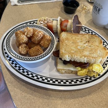 Downtown Diner - Breakfast sandwich with tots - Diners Near Me - Celebration, Florida