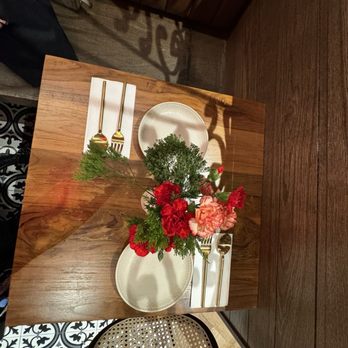 Tha Phraya - Table - Thai Near Me - New York, New York Tha Phraya - Table - Thai Near Me - New York, New York