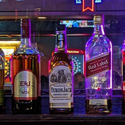 Magoo's Sports & Spirits - Drinks