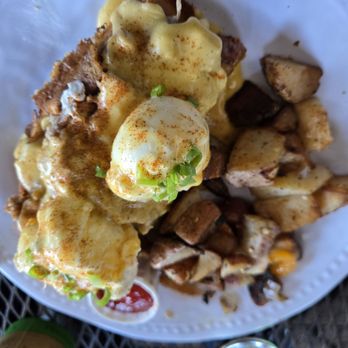 Grandma's Coffee House - kalua pig eggs benedict - Coffee & Tea Near Me - Kula, Hawaii Grandma's Coffee House - kalua pig eggs benedict - Coffee & Tea Near Me - Kula, Hawaii