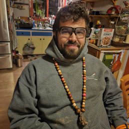 My mother's side moved to the island in 1962.  I was born in Seattle, Washington and have lived here my entire existence.