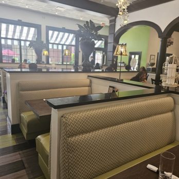 Southern Kitchen - Main Dinning Area - Southern Near Me - Richmond, Virginia Southern Kitchen - Main Dinning Area - Southern Near Me - Richmond, Virginia