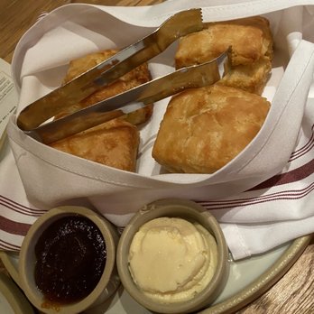 Yardbird - Honey butter biscuits - Southern Near Me - Dallas, Texas Yardbird - Honey butter biscuits - Southern Near Me - Dallas, Texas