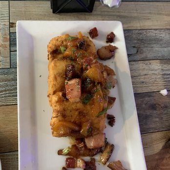 19 Degrees North - Gouda cheese grits, pork belly, peach gastric - Seafood Near Me - Dahlonega, Georgia